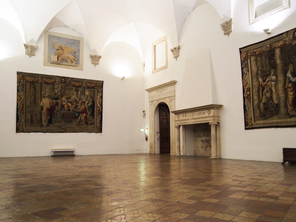 Urbino sale palazzo Ducale